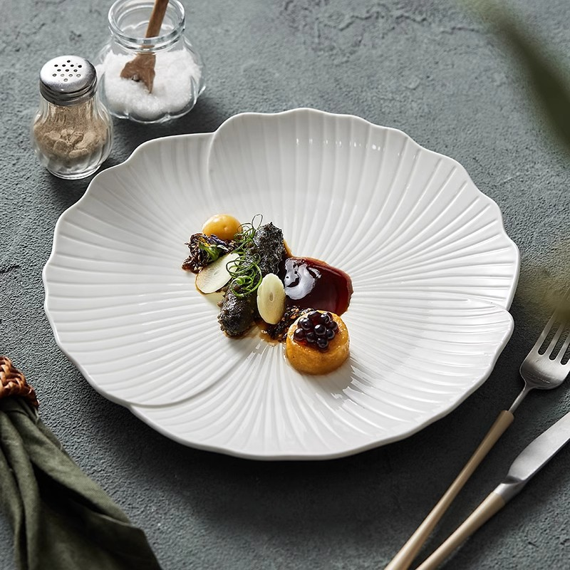Sophisticated white shallow dish